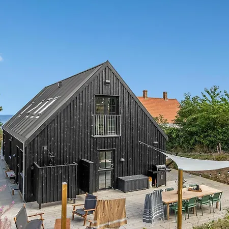 Awesome In With Kitchen Holiday home