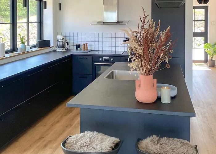 Awesome In With Kitchen Semesterbostad Svaneke